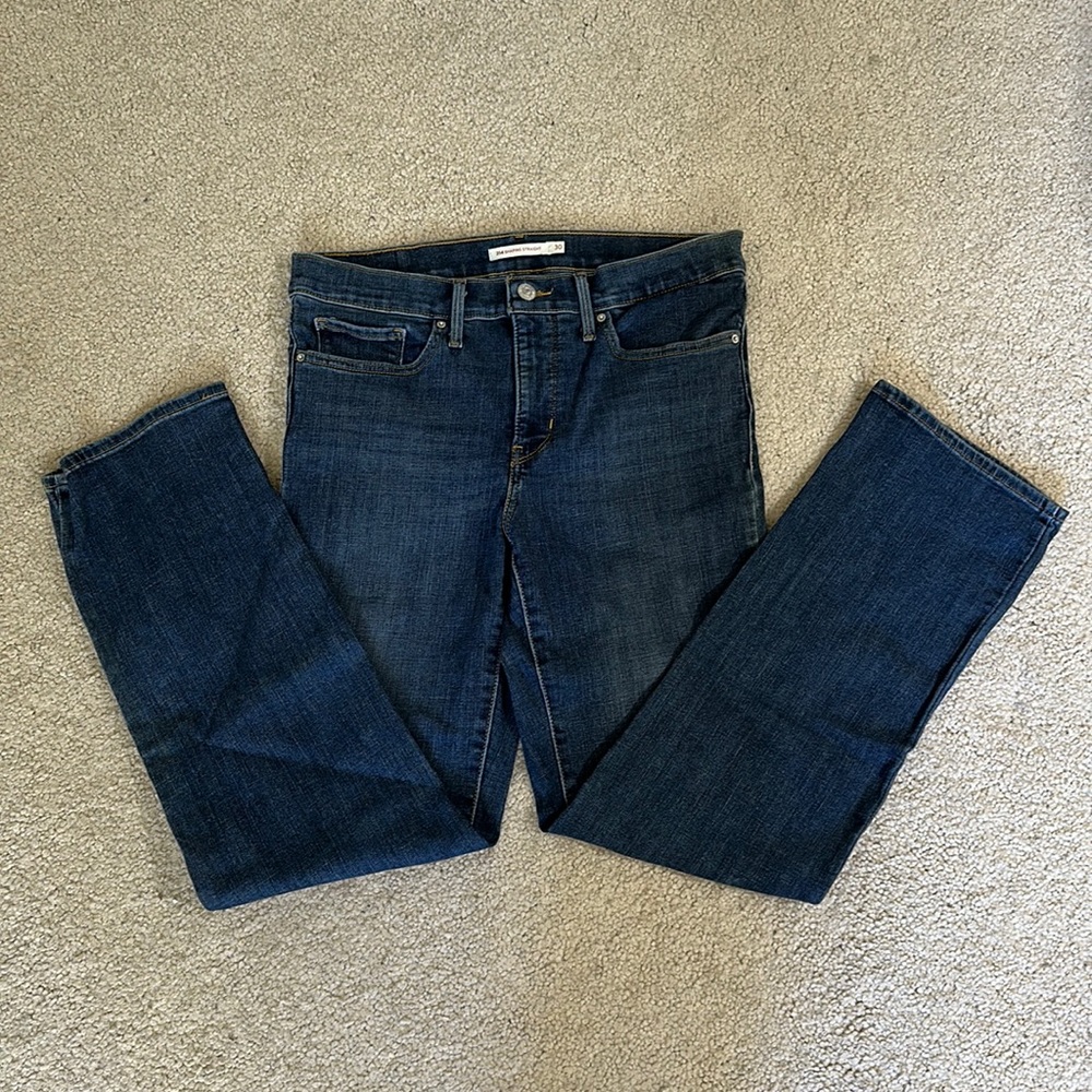 Levi’s 314 shaping straight jeans size 30
